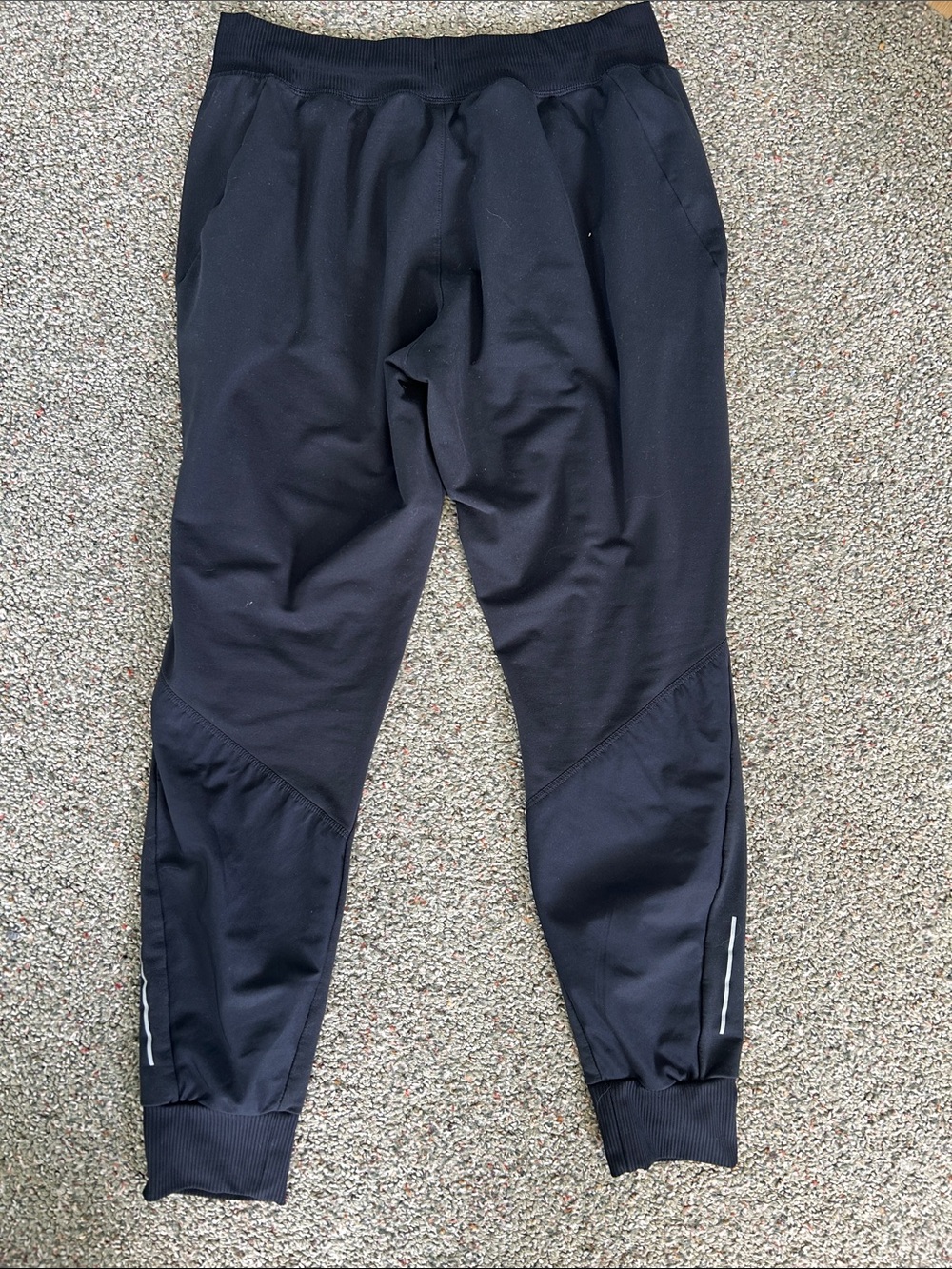 {Nike} Dri-Fit black joggers - Picture 7 of 8